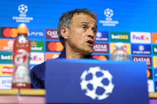 O Paris Saint-Germain, de Luis Enrique, aproveita a vantagem de 3-1 na segunda etapa (Jacob King/PA)